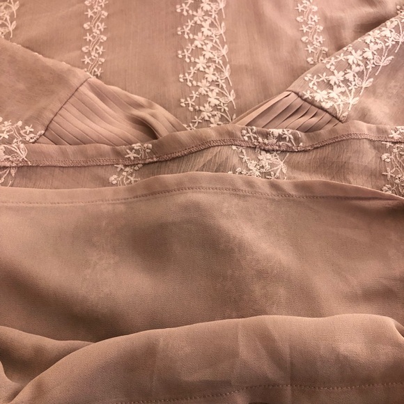 A DIP OF DARLING Victorian Blouse Dusty Rose Pink Embroidered 3/4 Sleeve SZ XL - Picture 8 of 14